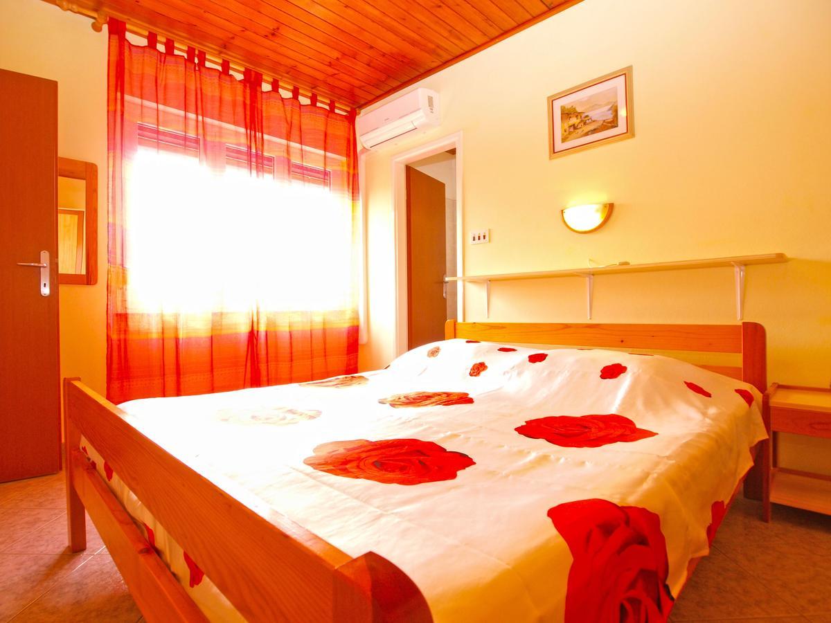 Apartments Luciano 1576 Ližnjan Kültér fotó